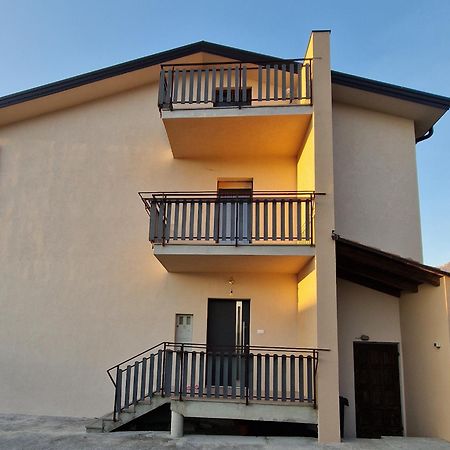 Apartma-Sobe Lejla Vipava Exteriér fotografie